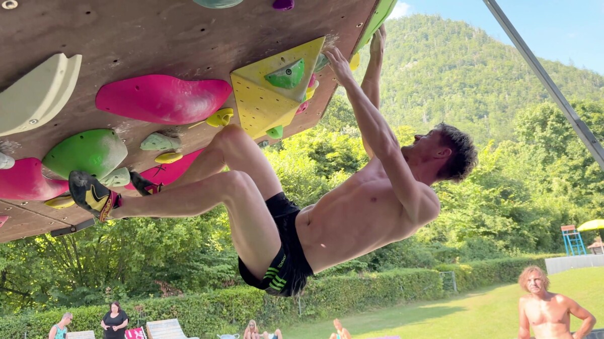 Deep Water Solo Climb im Parkbad Bad Ischl