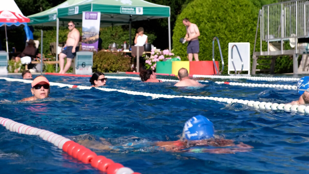Benefizschwimmen im Alpenbad Liezen