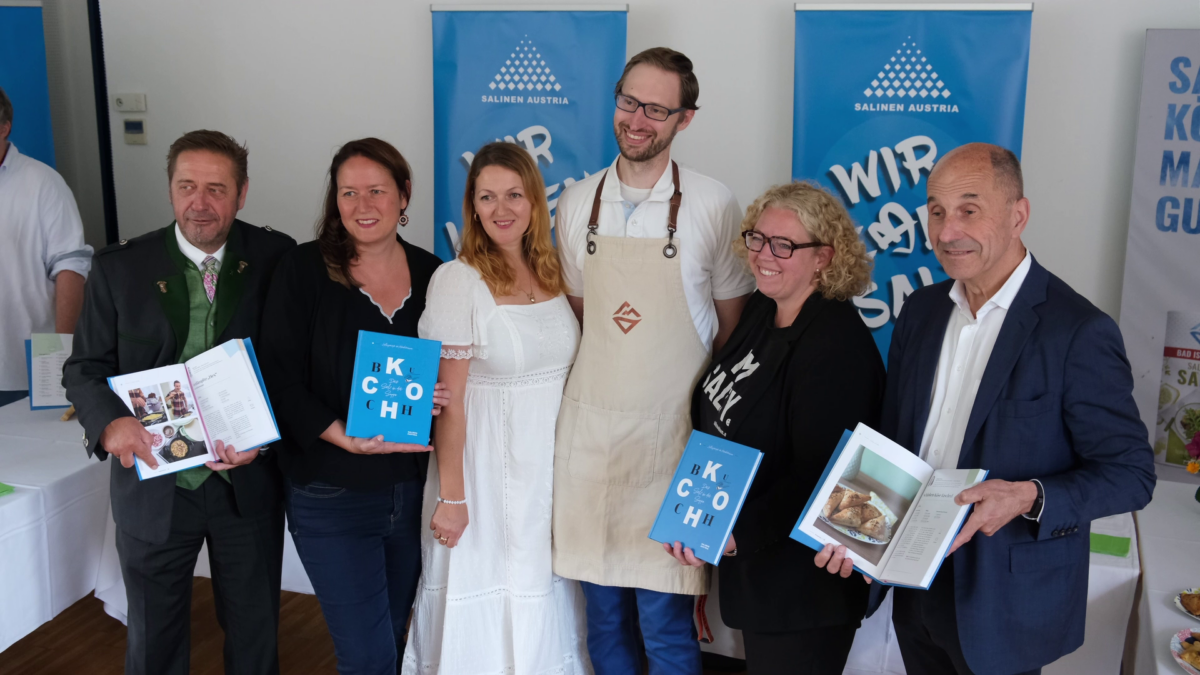 Präsentation des Kochbuches "Das Salz in der Suppe"